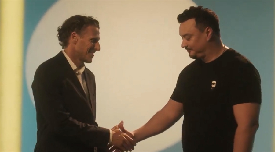 特朗普提出金卡计划以吸引顶尖留学生，力图解决人才短缺问题