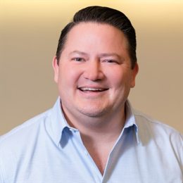 美联储主席重申当前“动不如静”，承认经济前景的不确定性